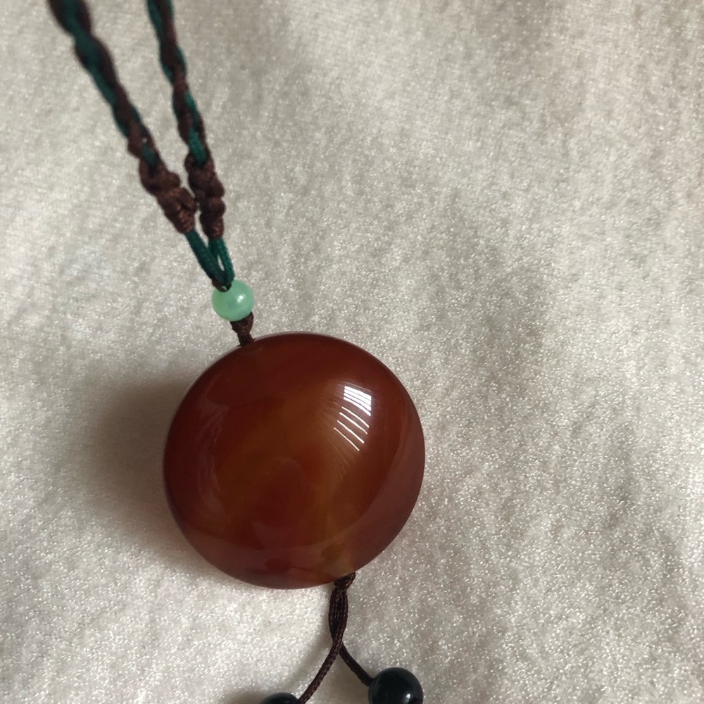 Elegant Brown Pendant Necklace